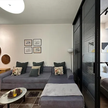 Kika Shanti, Near Artificial Tiran