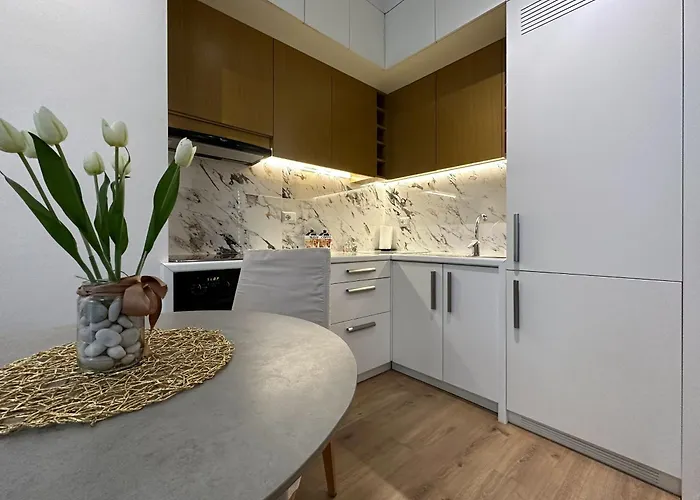 Apartment Kika Shanti, Near Artificial